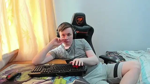 iliaskrislove online show from 06/24/26, 06:12