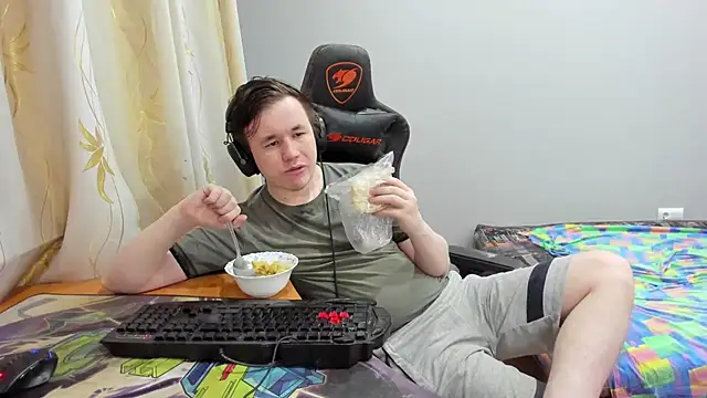 iliaskrislove online show from 07/23/26, 06:28