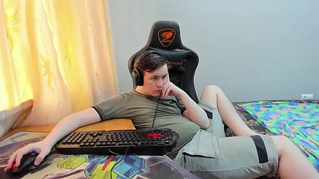 iliaskrislove online show from 07/24/26, 06:33