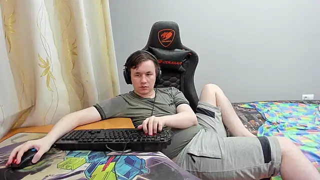 iliaskrislove online show from 07/24/26, 06:39
