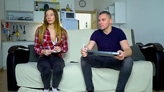 littlesweettifany online show from 11/29/25, 11:35