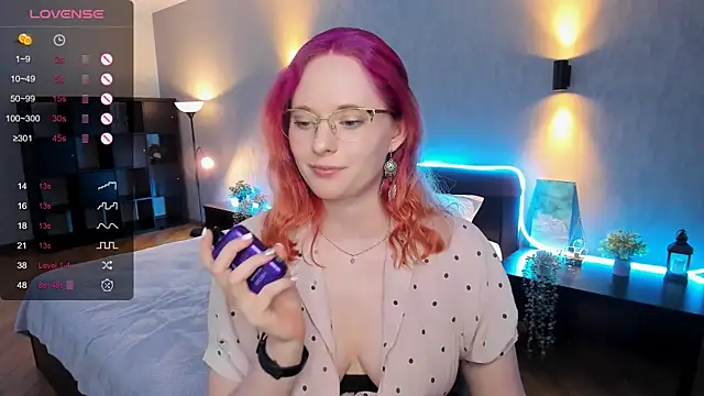 Snapshot of Aemilia_ chatting on 01/16/25, 03:02 Aemilia online show from 01/16/25, 03:02