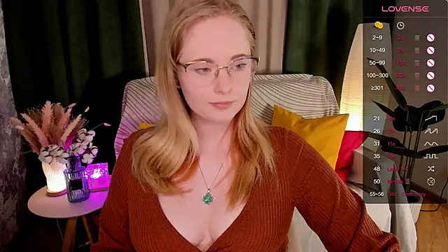 Snapshot of Aemilia_ chatting on 05/23/26, 07:56 Aemilia online show from 05/23/26, 07:56