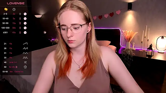 Aemilia  online show from 06/24/26, 08:46