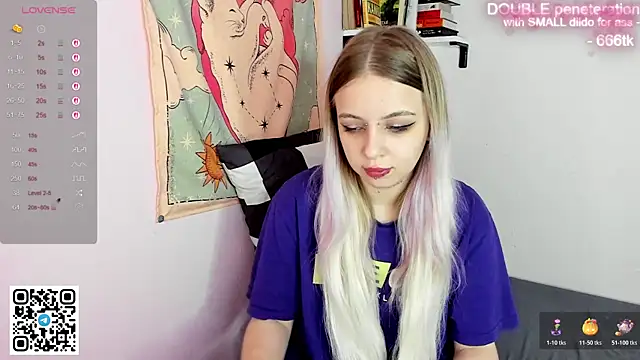 Alice Halle online show from 12/17/25, 06:19