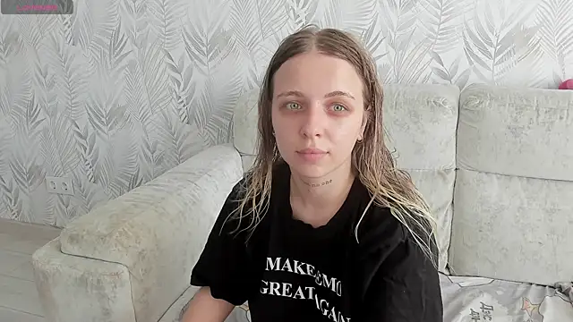 Alice Halle online show from 07/25/26, 02:42