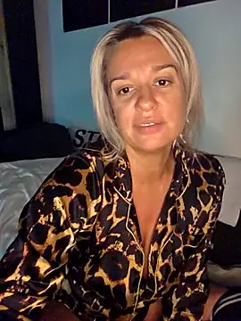 SpicyVicky online show from 10/03/25, 04:53