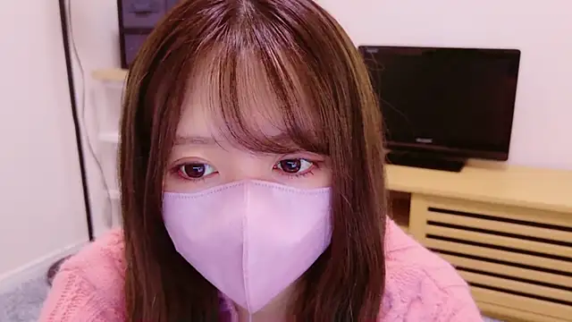 yuki-chi online show from 12/08/24, 02:09