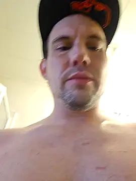 Snapshot of notsure353 chatting on 02/17/25, 10:03 notsure353 online show from 02/17/25, 10:03