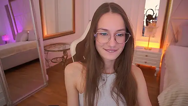 CozyMell online show from 03/21/26, 07:24