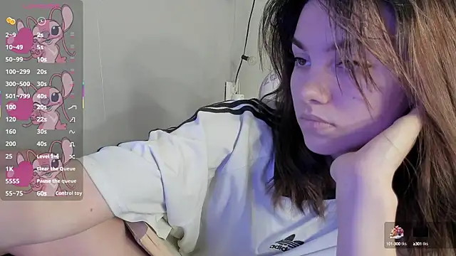 Snapshot of MashkaRay chatting on 02/11/25, 10:48 MashkaRay online show from 02/11/25, 10:48