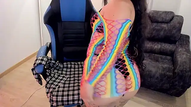 Snapshot of Barbara_honey chatting on 10/25/25, 08:14 Barbara honey online show from 10/25/25, 08:14