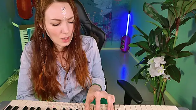 Snapshot of VandaRossi chatting on 01/22/25, 02:14 VandaRossi online show from 01/22/25, 02:14