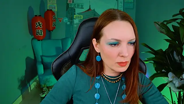 Snapshot of VandaRossi chatting on 02/05/25, 02:16 VandaRossi online show from 02/05/25, 02:16