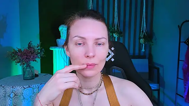 Snapshot of VandaRossi chatting on 02/07/25, 05:10 VandaRossi online show from 02/07/25, 05:10