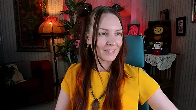 Snapshot of VandaRossi chatting on 02/16/25, 02:43 VandaRossi online show from 02/16/25, 02:43