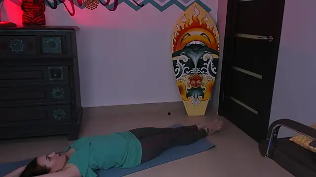 Snapshot of VandaRossi chatting on 02/19/25, 12:00 VandaRossi online show from 02/19/25, 12:00