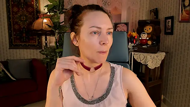 Snapshot of VandaRossi chatting on 03/21/25, 09:34 VandaRossi online show from 03/21/25, 09:34