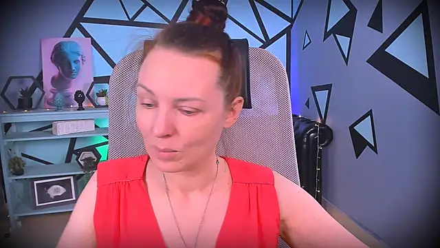 Snapshot of VandaRossi chatting on 09/19/25, 10:27 VandaRossi online show from 09/19/25, 10:27