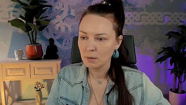 Snapshot of VandaRossi chatting on 09/22/25, 08:16 VandaRossi online show from 09/22/25, 08:16