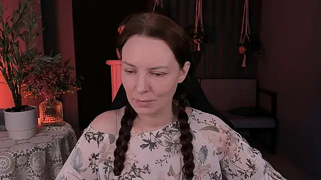 Snapshot of VandaRossi chatting on 09/30/25, 09:58 VandaRossi online show from 09/30/25, 09:58