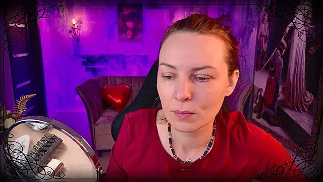 Snapshot of VandaRossi chatting on 10/14/25, 08:04 VandaRossi online show from 10/14/25, 08:04