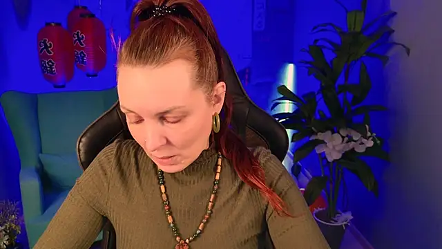 Snapshot of VandaRossi chatting on 11/05/25, 09:09 VandaRossi online show from 11/05/25, 09:09