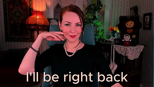 Snapshot of VandaRossi chatting on 11/23/25, 05:18 VandaRossi online show from 11/23/25, 05:18