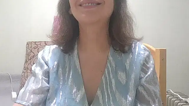 Snapshot of HollyJewel chatting on 03/19/26, 05:06 HollyJewel online show from 03/19/26, 05:06