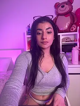 ZoeZayd online show from 02/17/26, 09:10