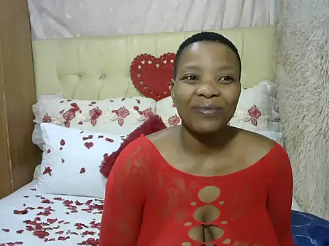 Snapshot of Xxxsluts chatting on 02/14/25, 07:02 Xxxsluts online show from 02/14/25, 07:02