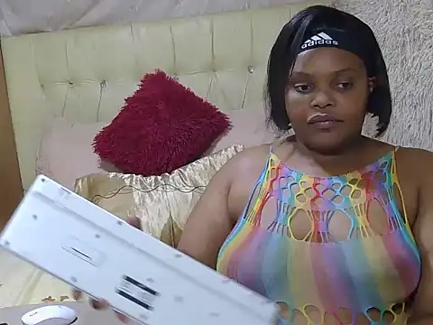 Snapshot of Xxxsluts chatting on 10/06/25, 11:29 Xxxsluts online show from 10/06/25, 11:29