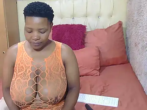 Snapshot of Xxxsluts chatting on 10/15/25, 08:58 Xxxsluts online show from 10/15/25, 08:58