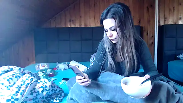 BoeseMoni1998 online show from 03/13/25, 07:53