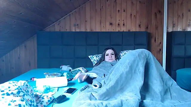 BoeseMoni1998 online show from 03/15/25, 09:52