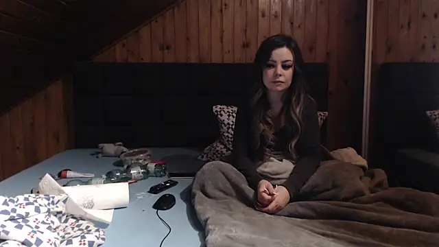 BoeseMoni1998 online show from 03/16/25, 10:09