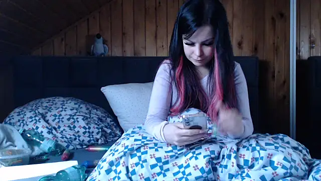 BoeseMoni1998 online show from 10/10/25, 12:37