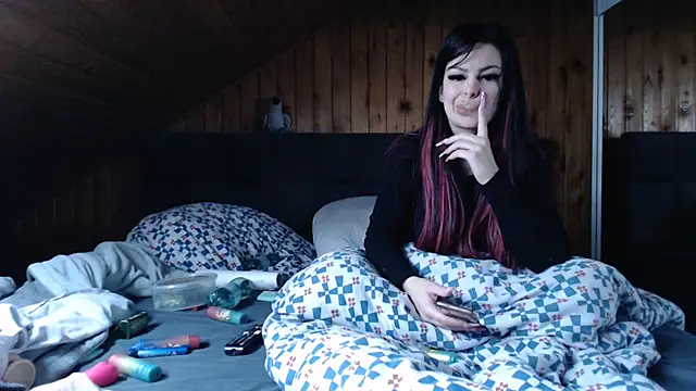 BoeseMoni1998 online show from 10/16/25, 08:04