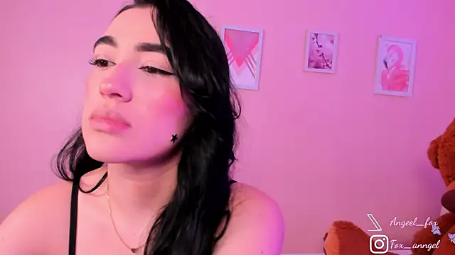 angeel fox online show from 04/29/26, 02:37