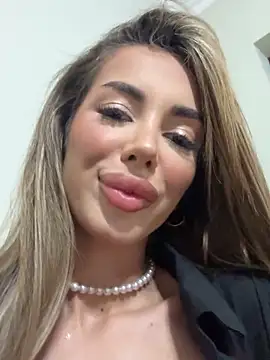 ArianaArianna online show from 09/11/25, 11:54