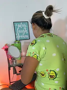 AriannaTorres online show from 04/14/26, 12:00