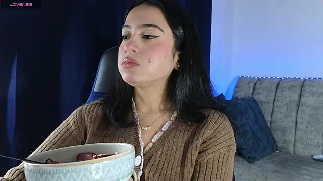 ZaraDames  online show from 04/24/26, 02:47