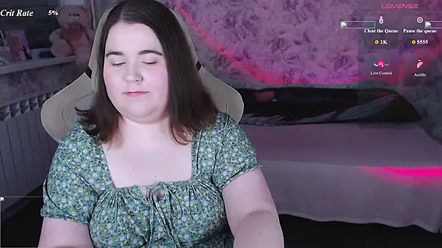 Estelle Hicks online show from 03/19/26, 06:34