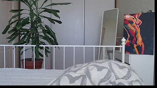 ShyEvaa online show from 05/18/26, 04:07