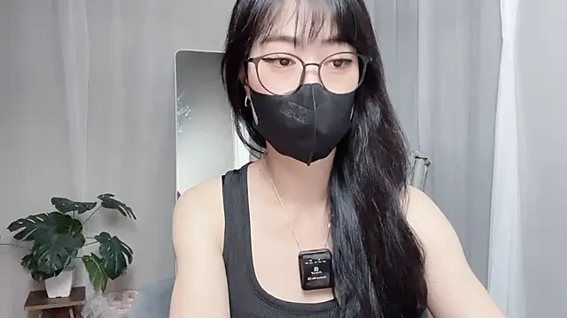 Snapshot of _minji_bae chatting on 09/28/25, 05:51  minji bae online show from 09/28/25, 05:51