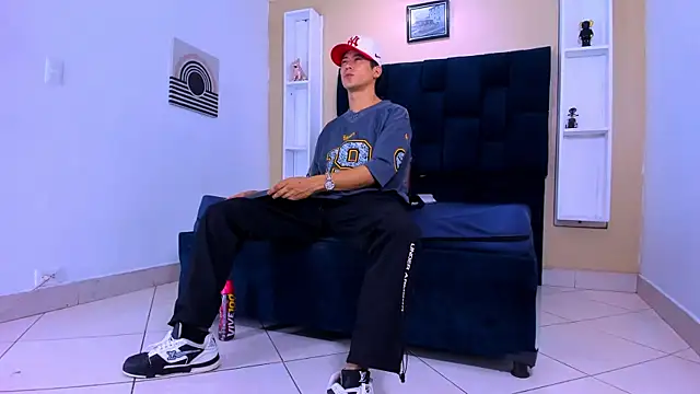 Jhonn Rhyss online show from 03/19/25, 02:37