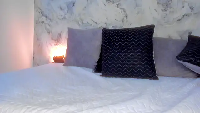 Bella desi  online show from 02/23/25, 12:37