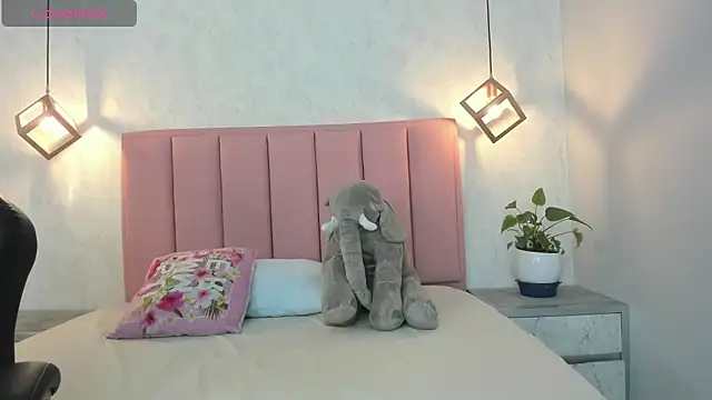 SUNNYCYRUS online show from 03/20/25, 12:22