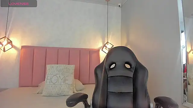 SUNNYCYRUS online show from 03/26/26, 12:55