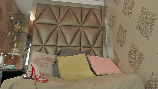 Celeste Baker  online show from 04/23/26, 11:53